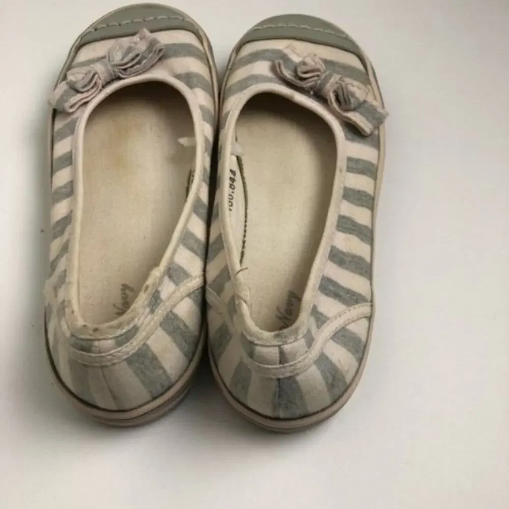 Old Navy Toddler Girls Striped Slip on Sneaker Shoes Size 13